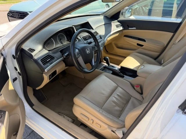 2012 Honda Accord 8th Gen - Image 9 of 11