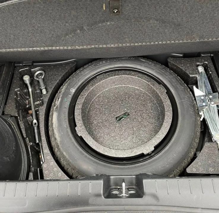 2012 Honda CR-Z - Image 11 of 14