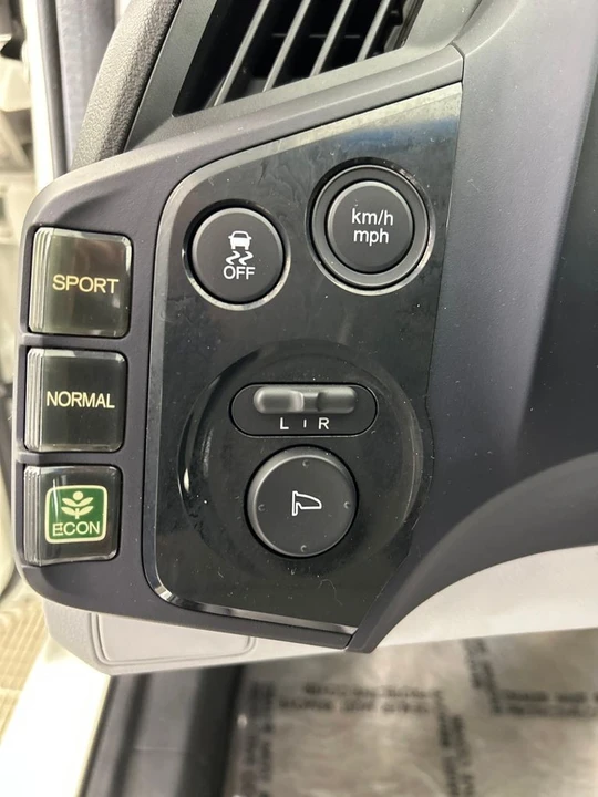 2012 Honda CR-Z - Image 11 of 12