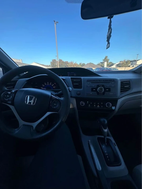 2012 Honda Civic 9th Gen - Image 4 of 5