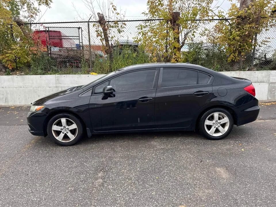 2012 Honda Civic 9th Gen - Image 2 of 7