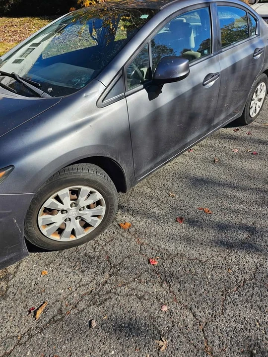2012 Honda Civic 9th Gen - Image 2 of 5