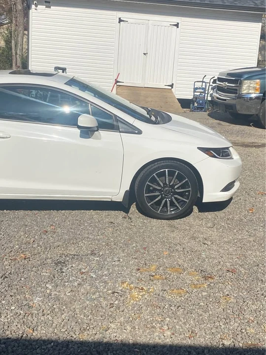2012 Honda Civic 9th Gen - Image 2 of 19