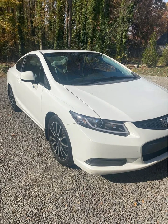 2012 Honda Civic 9th Gen - Image 3 of 19