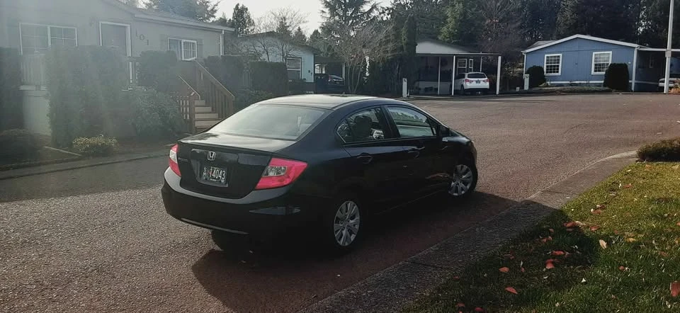 2012 Honda Civic 9th Gen - Image 2 of 5