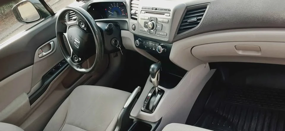 2012 Honda Civic 9th Gen - Image 3 of 5