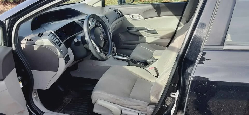 2012 Honda Civic 9th Gen - Image 5 of 5