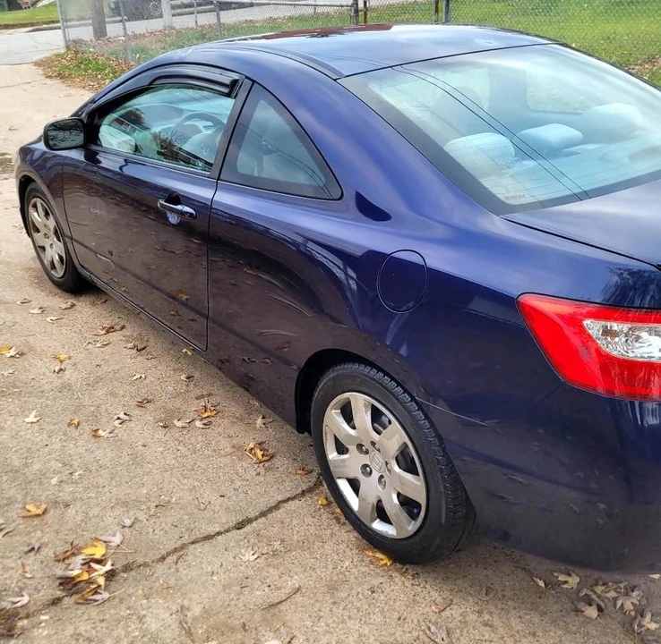 2012 Honda Civic 9th Gen - Image 3 of 7