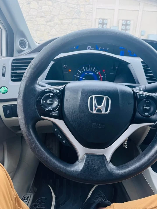 2012 Honda Civic 9th Gen - Image 5 of 12