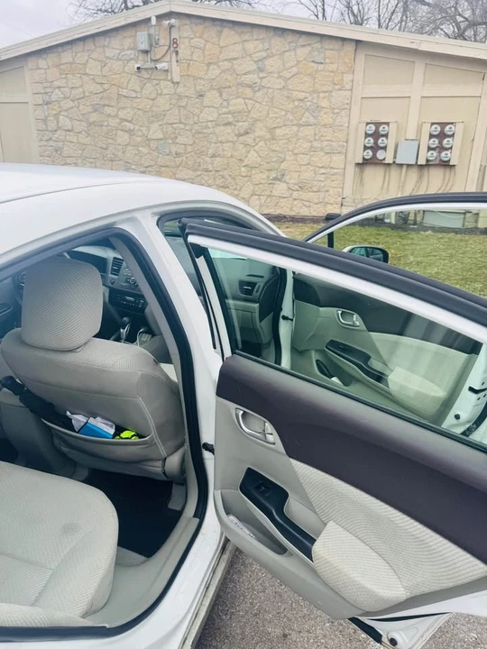 2012 Honda Civic 9th Gen - Image 11 of 12
