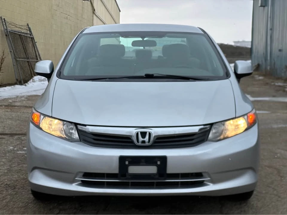 2012 Honda Civic 9th Gen - Image 2 of 15