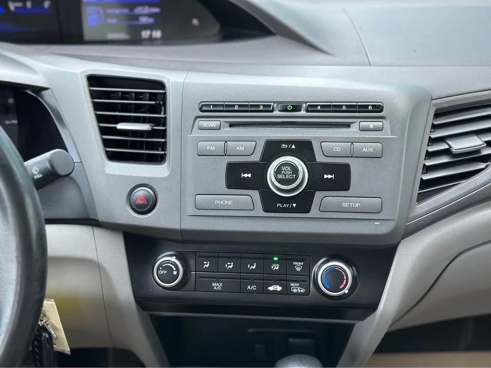 2012 Honda Civic 9th Gen - Image 11 of 15