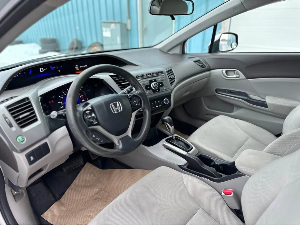 2012 Honda Civic 9th Gen - Image 8 of 15