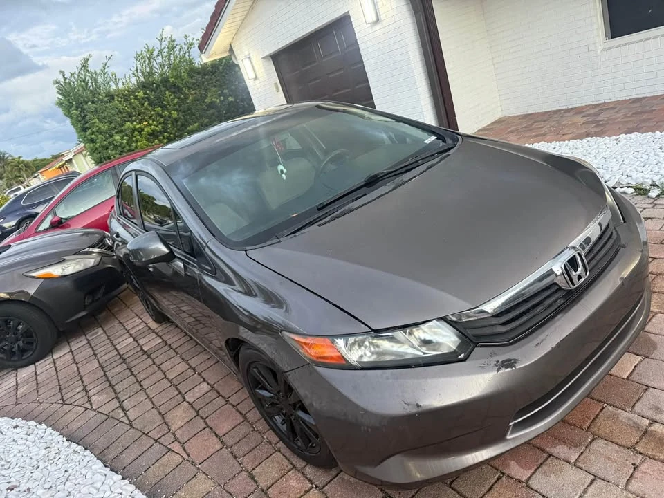 2012 Honda Civic 9th Gen - Image 4 of 6