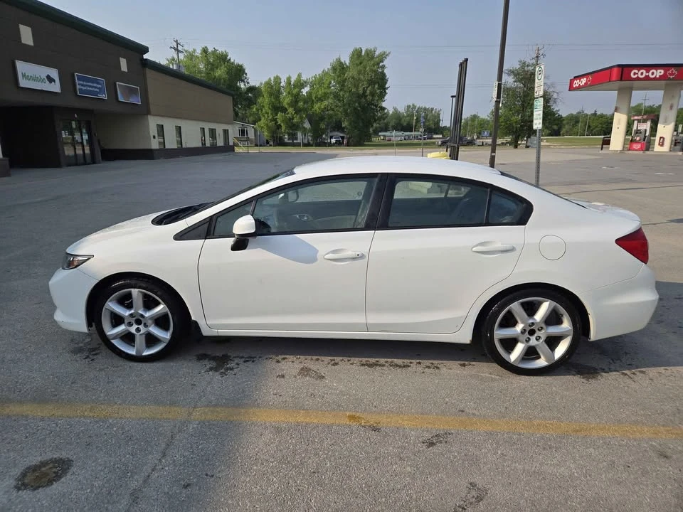 2012 Honda Civic 9th Gen - Image 3 of 8