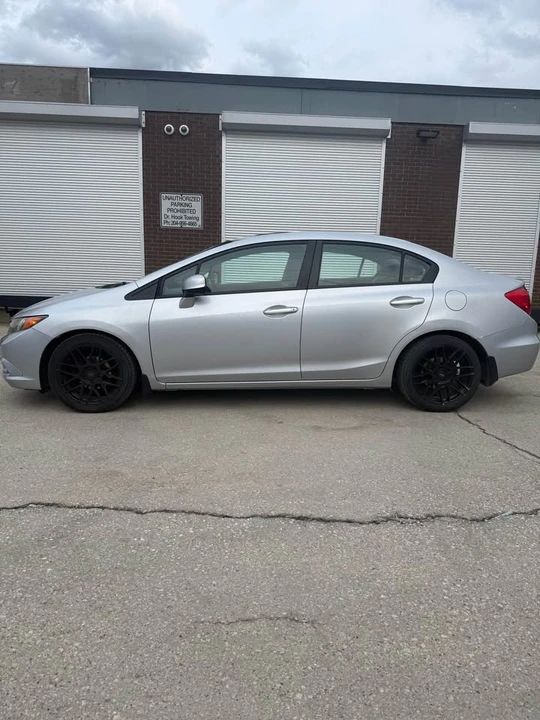 2012 Honda Civic 9th Gen - Image 3 of 4