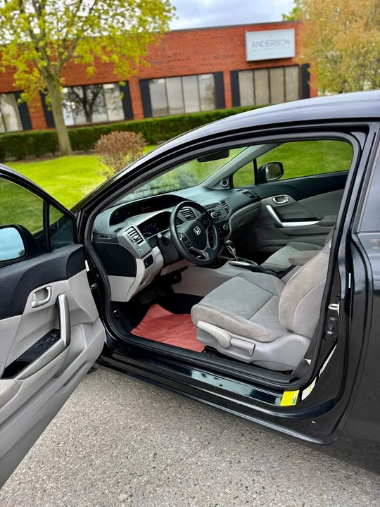 2012 Honda Civic 9th Gen - Image 6 of 9