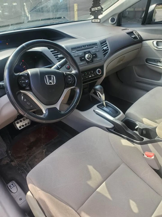 2012 Honda Civic 9th Gen - Image 4 of 7