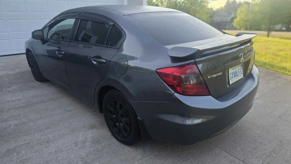 2012 Honda Civic 9th Gen - Image 4 of 15