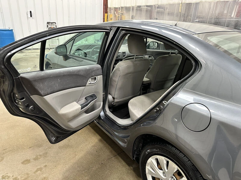 2012 Honda Civic 9th Gen - Image 11 of 12