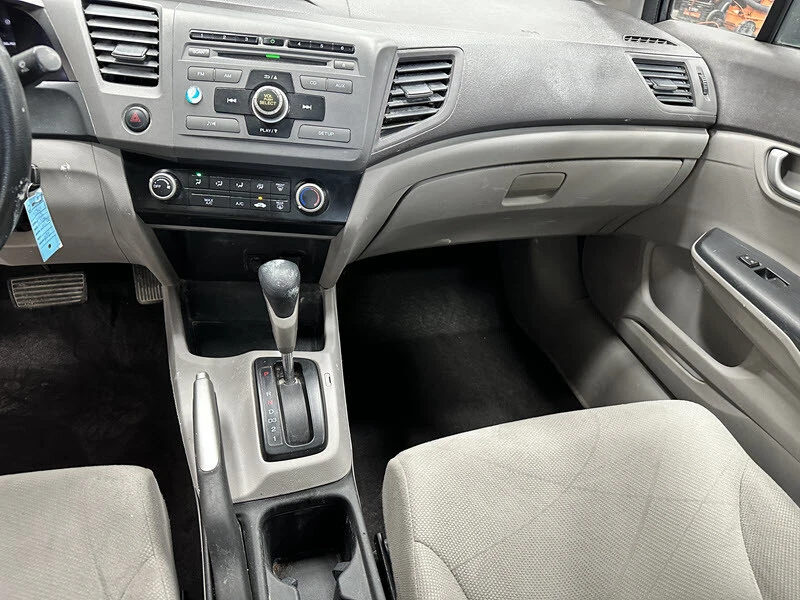 2012 Honda Civic 9th Gen - Image 9 of 12