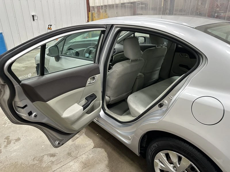 2012 Honda Civic 9th Gen - Image 12 of 25