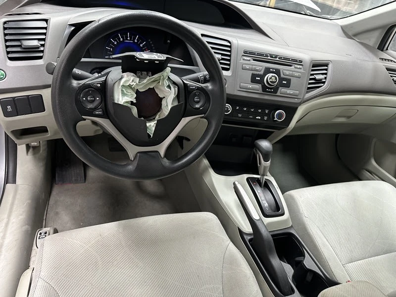 2012 Honda Civic 9th Gen - Image 9 of 25