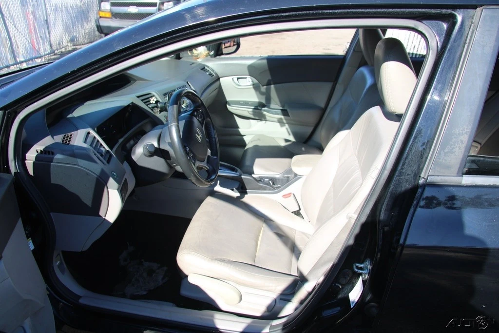 2012 Honda Civic 8th Gen - Image 13 of 21