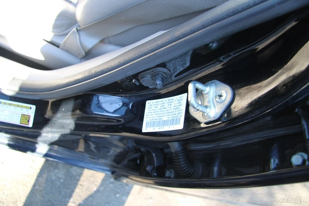 2012 Honda Civic 8th Gen - Image 11 of 21