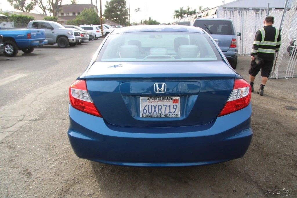 2012 Honda Civic 9th Gen - Image 5 of 21