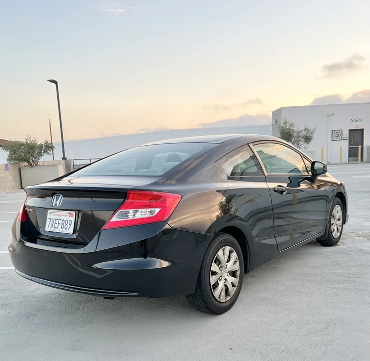 2012 Honda Civic 9th Gen - Image 6 of 11
