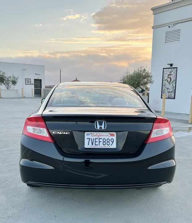 2012 Honda Civic 9th Gen - Image 4 of 11
