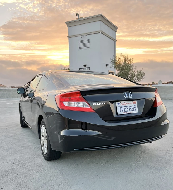 2012 Honda Civic 9th Gen - Image 5 of 11