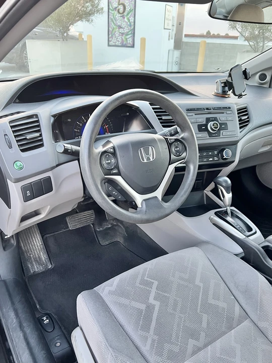 2012 Honda Civic 9th Gen - Image 9 of 11