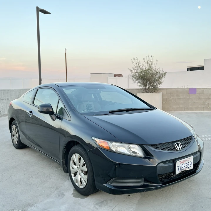 2012 Honda Civic 9th Gen - Image 3 of 11