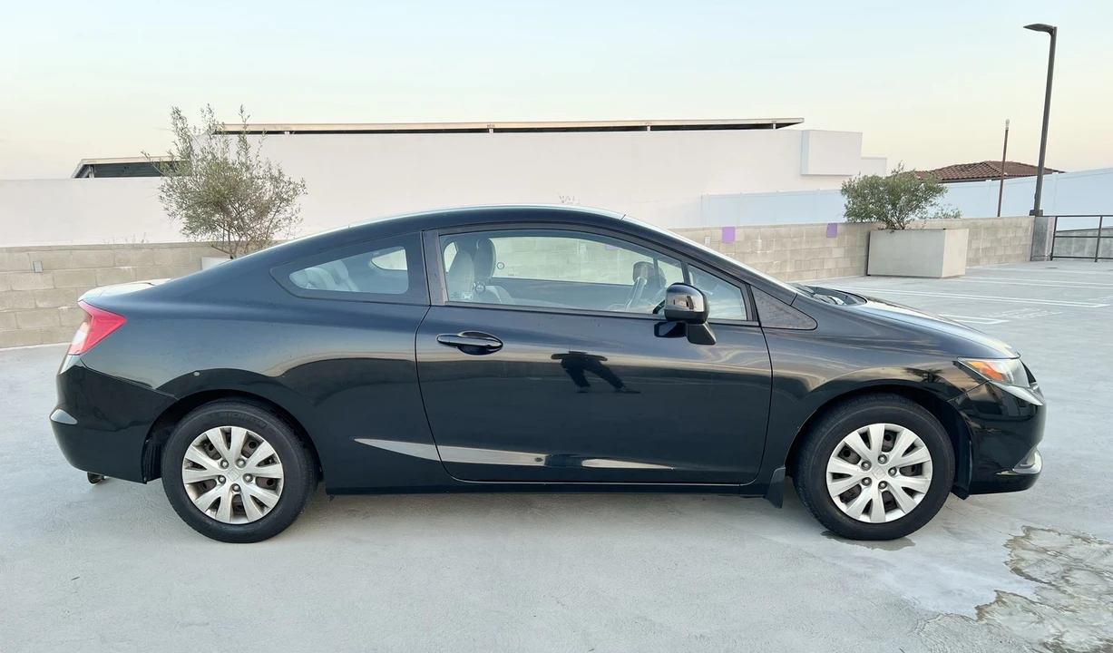 2012 Honda Civic 9th Gen - Image 8 of 11