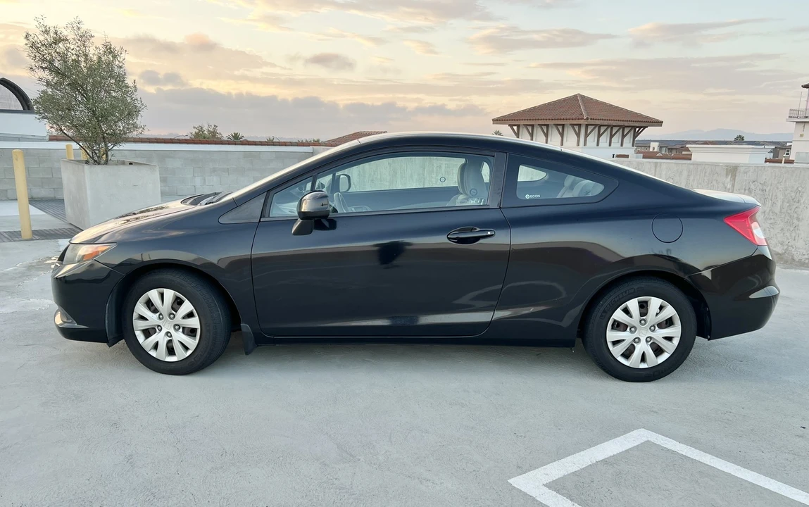 2012 Honda Civic 9th Gen - Image 7 of 11