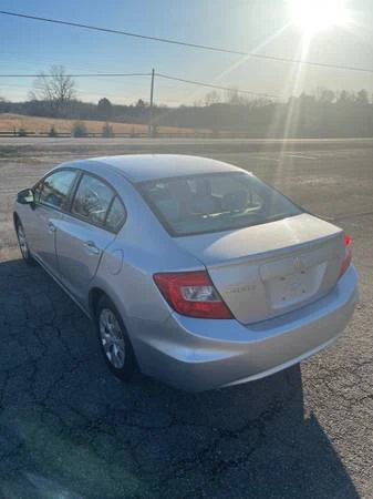 2012 Honda Civic 9th Gen - Image 5 of 11