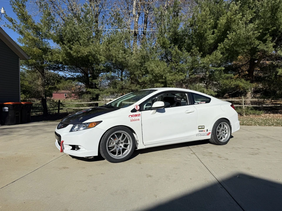 2012 Honda Civic 9th Gen - Image 5 of 31