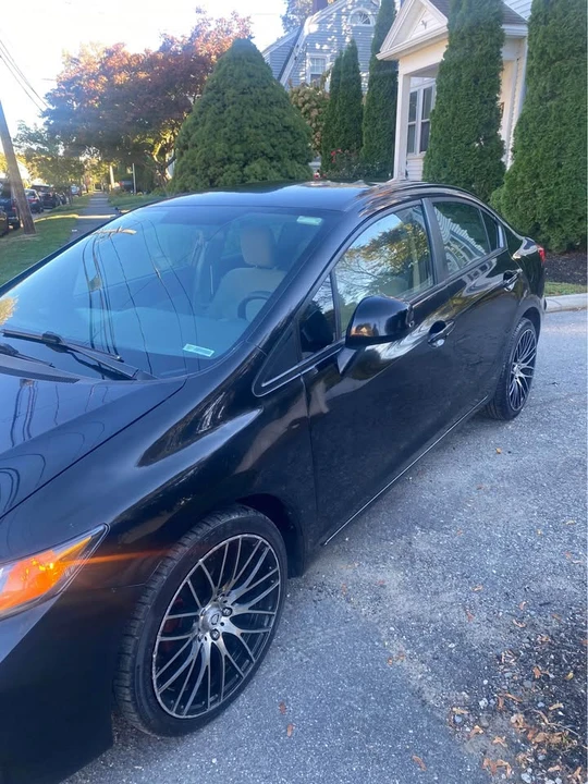 2012 Honda Civic 9th Gen - Image 3 of 8
