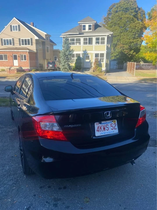 2012 Honda Civic 9th Gen - Image 2 of 8
