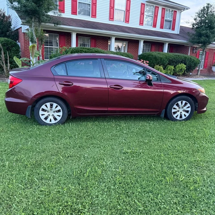 2012 Honda Civic 9th Gen - Image 10 of 13