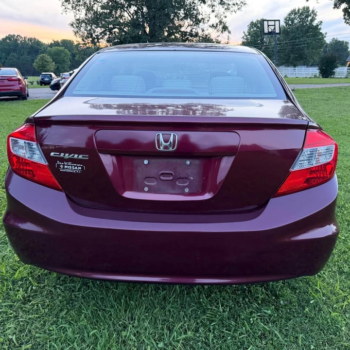 2012 Honda Civic 9th Gen - Image 4 of 13