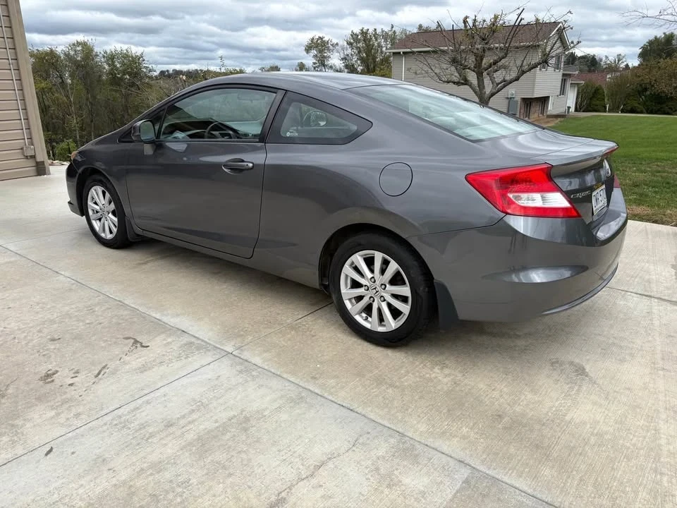 2012 Honda Civic 9th Gen - Image 3 of 10