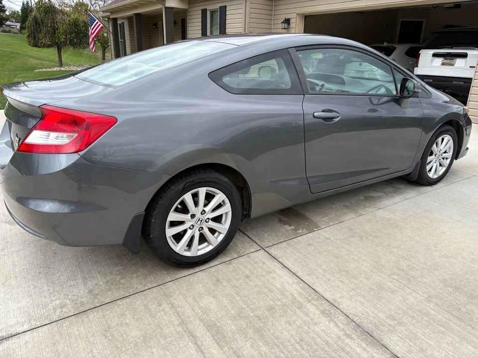 2012 Honda Civic 9th Gen - Image 4 of 10