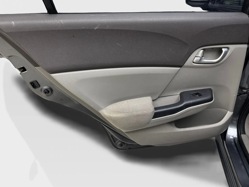2012 Honda Civic 9th Gen - Image 24 of 31