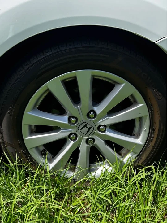 2012 Honda Civic 9th Gen - Image 5 of 15