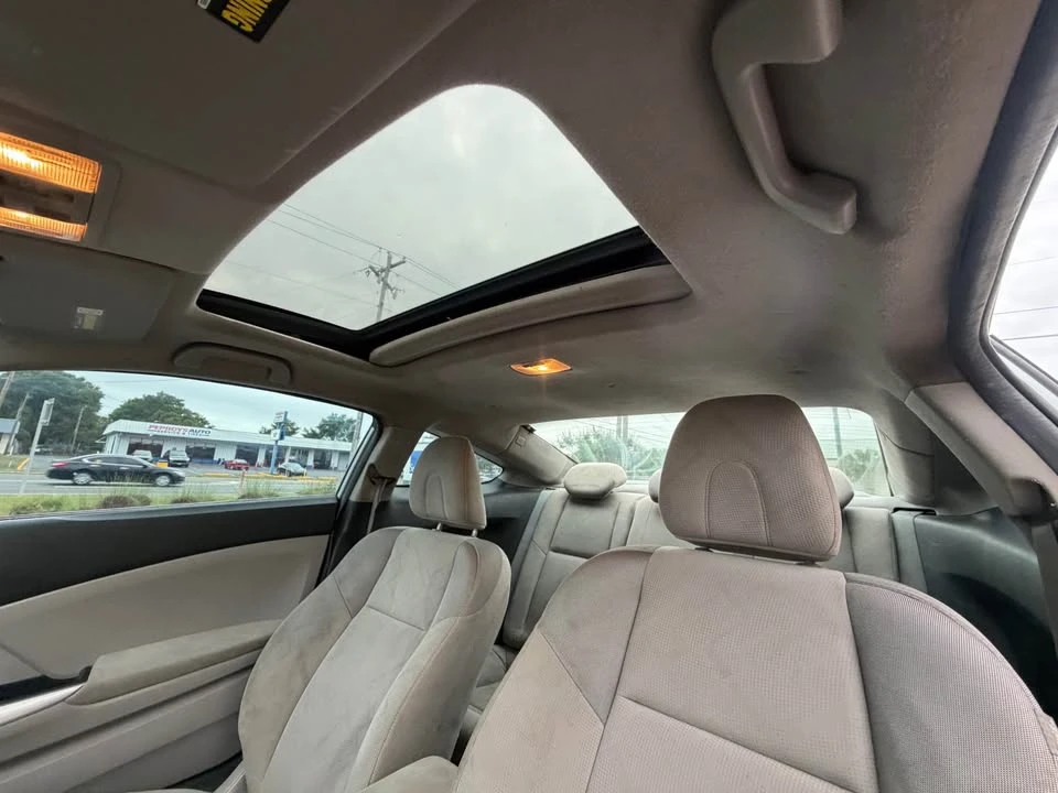 2012 Honda Civic 9th Gen - Image 11 of 13
