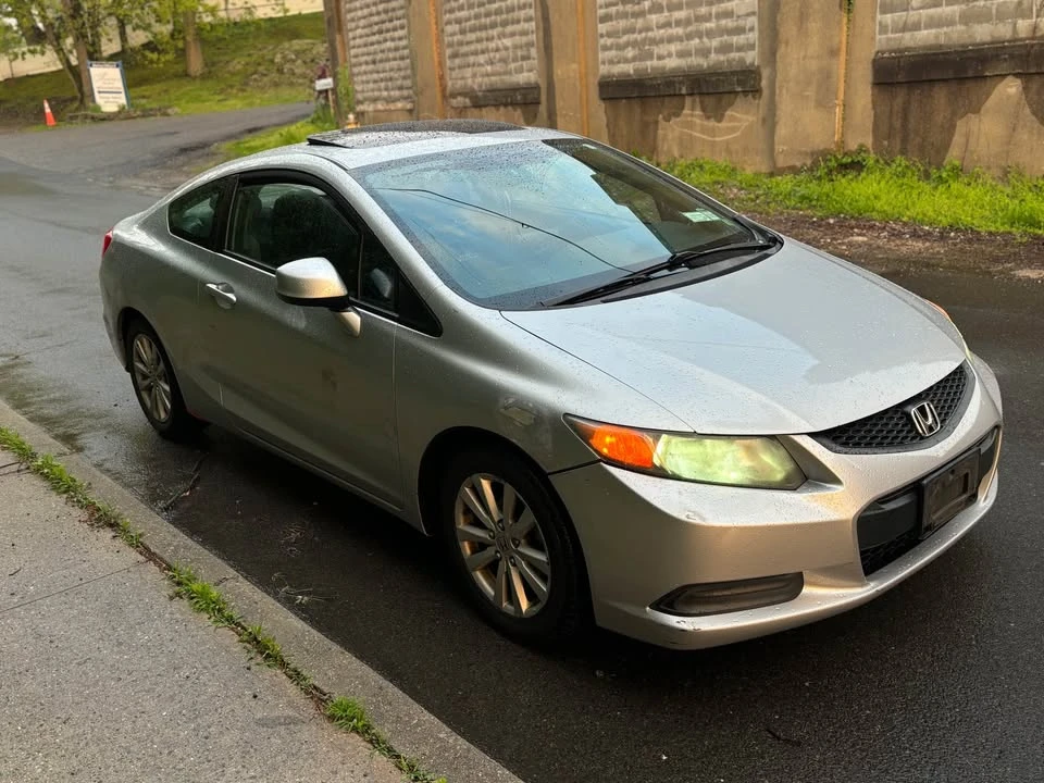 2012 Honda Civic 9th Gen - Image 2 of 10