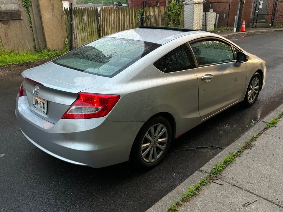 2012 Honda Civic 9th Gen - Image 4 of 10
